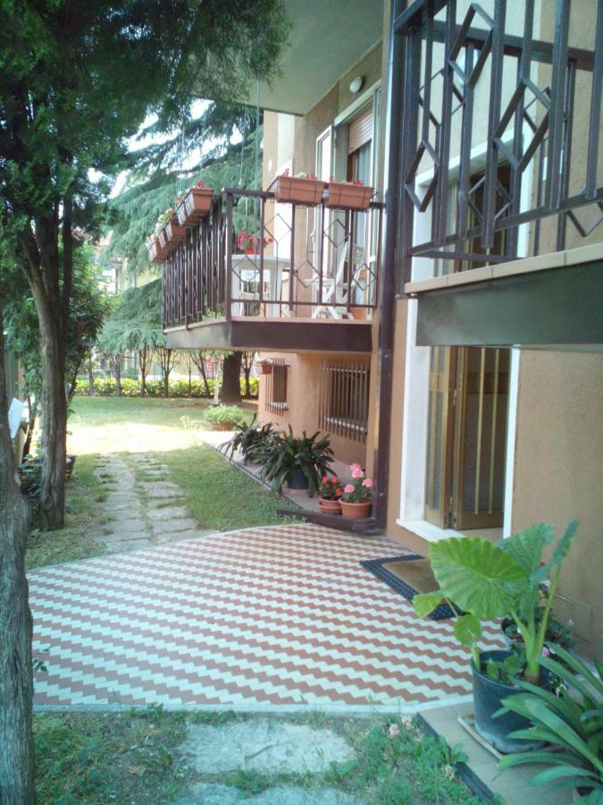 B&B Il Mondo Di Ross เวโรนา ภายนอก รูปภาพ